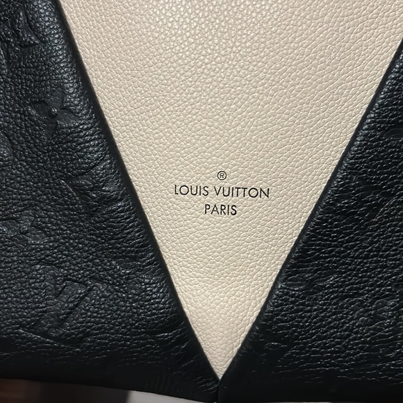 ❌SOLD❌Louis Vuitton Empreinte V Tote BB - Picture 3 of 10